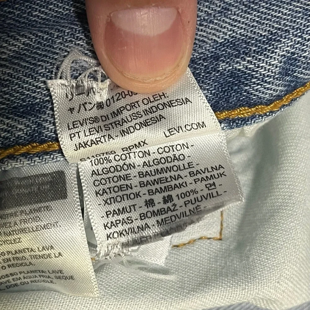 Levi's 501‎ Jeans Mens 35x32 Light Blue Denim Button Fly Straight Leg